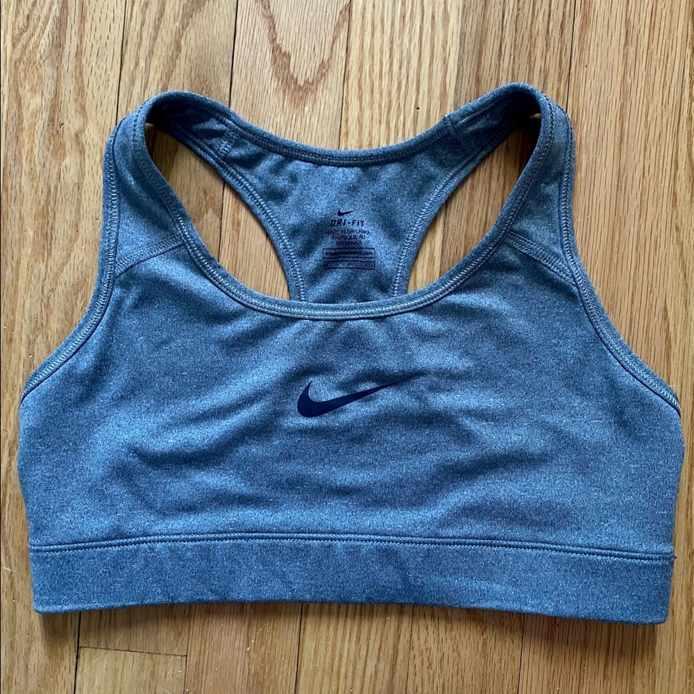 NIKE Dri-Fit Sports Bra. S